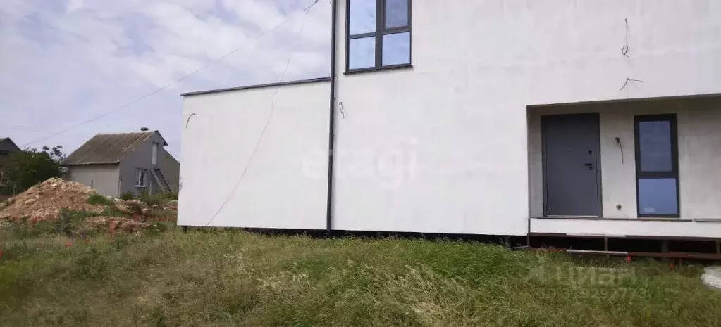 Дом в Крым, Сакский район, Суворовское с/пос, Автомобилист садовое ... - Фото 0