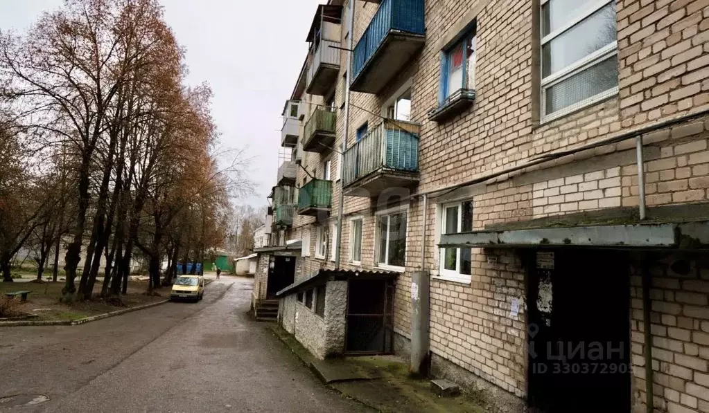 2-к кв. Псковская область, Остров ул. Ленина, 5 (44.8 м) - Фото 1