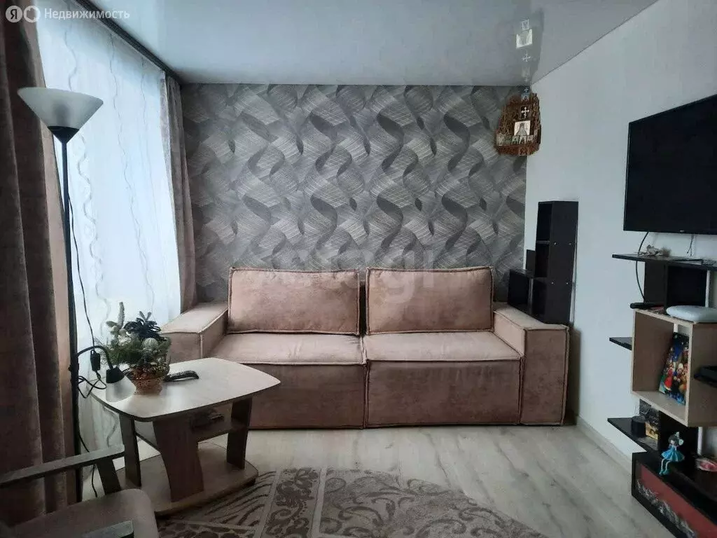 2-комнатная квартира: Чернушка, Красноармейская улица, 99 (42.9 м) - Фото 1