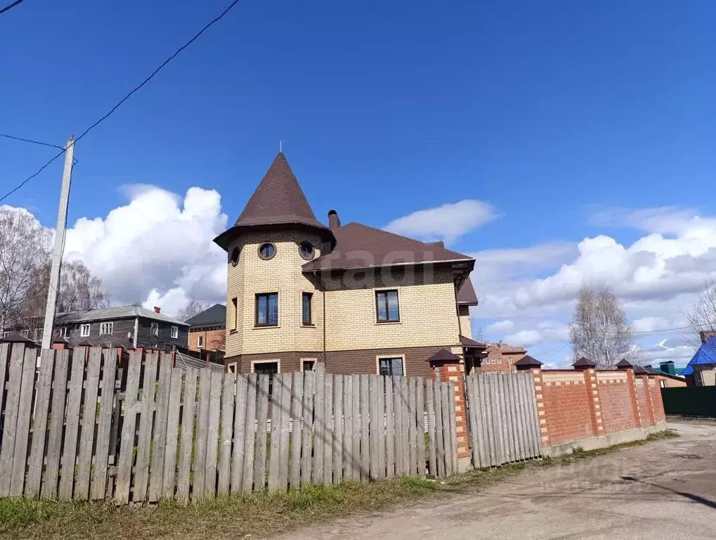 Дом в Коми, Сыктывкар ул. Микушева, 17А (396 м) - Фото 1