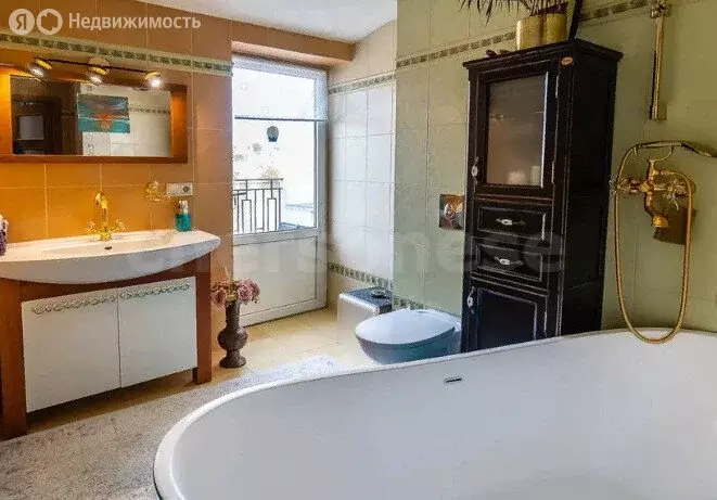 4-комнатная квартира: Севастополь, Новороссийская улица, 50 (140 м) - Фото 1