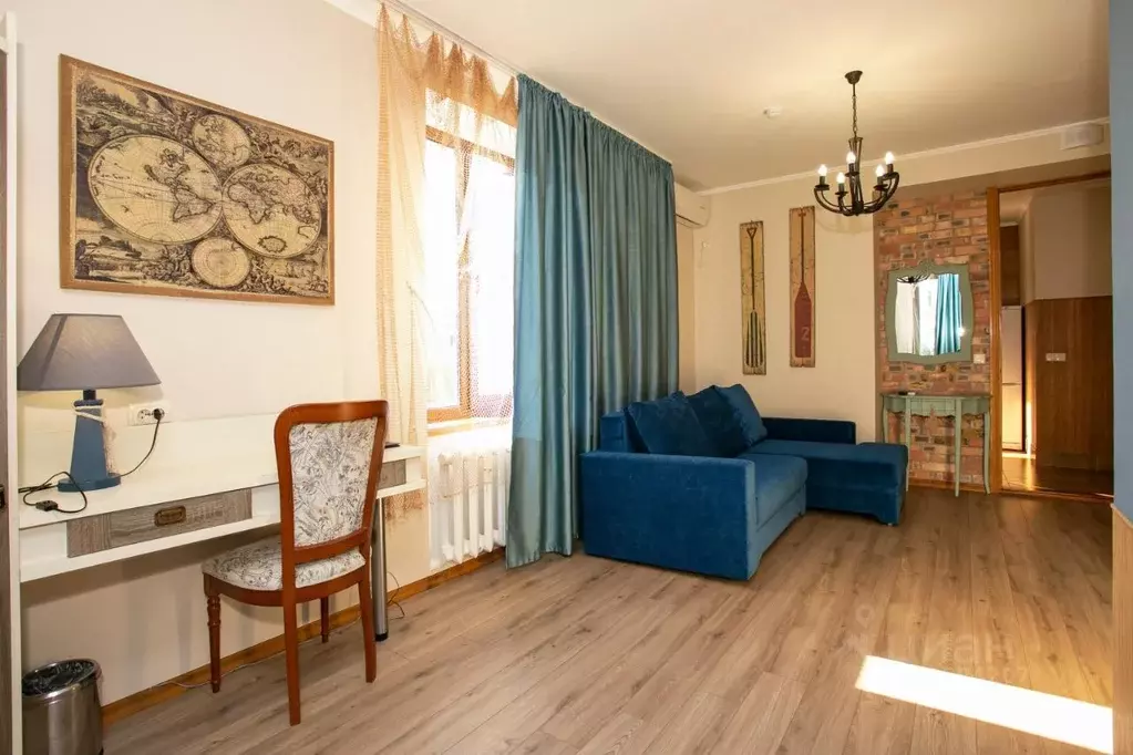 2-к кв. Крым, Феодосия ул. Суворовская, 34 (48.0 м) - Фото 1