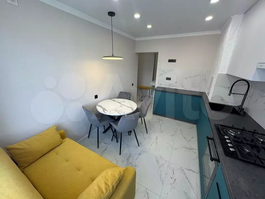 2-к. квартира, 56 м, 6/9 эт. - Фото 1
