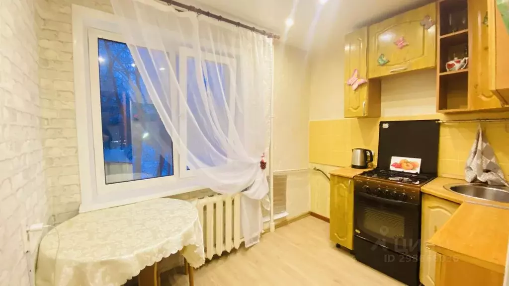 2-к кв. Коми, Сыктывкар ул. Комарова, 18 (37.0 м) - Фото 0