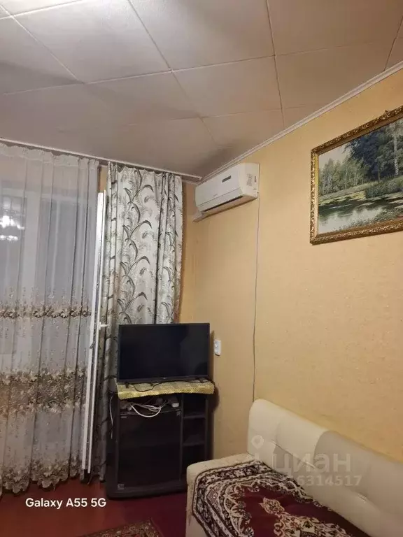 1-к кв. Саратовская область, Энгельс 2-й мкр,  (30.0 м) - Фото 1