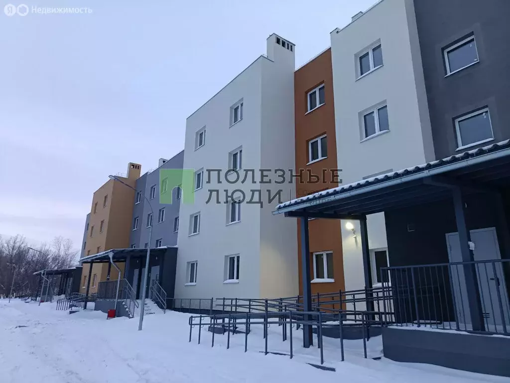 3-комнатная квартира: Сызрань, посёлок Новокашпирский, Красноуральская ... - Фото 1