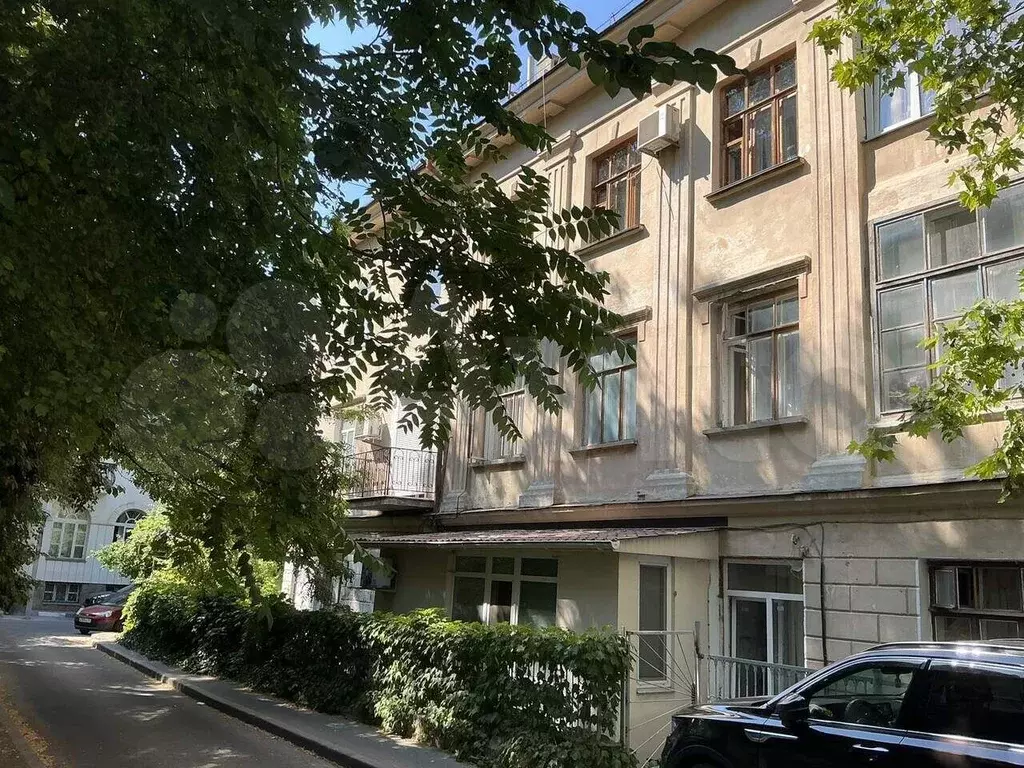 Комната 12,8 м в 1-к., 1/3 эт. - Фото 0