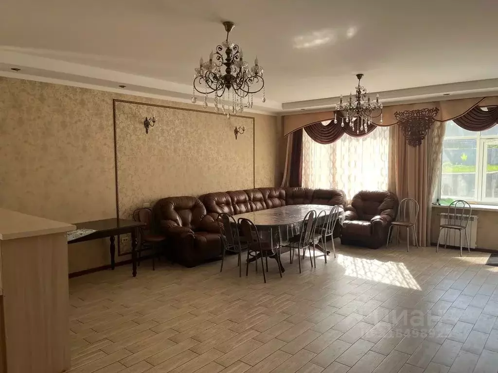 Дом в Челябинская область, Миасский городской округ, пос. Тургояк ул. ... - Фото 1