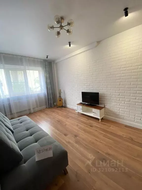 2-к кв. Ленинградская область, Выборг ул. Водной Заставы, 6 (48.0 м) - Фото 1