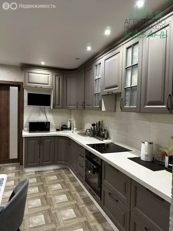 3-комнатная квартира: Казань, проспект Победы, 100 (77.6 м) - Фото 1