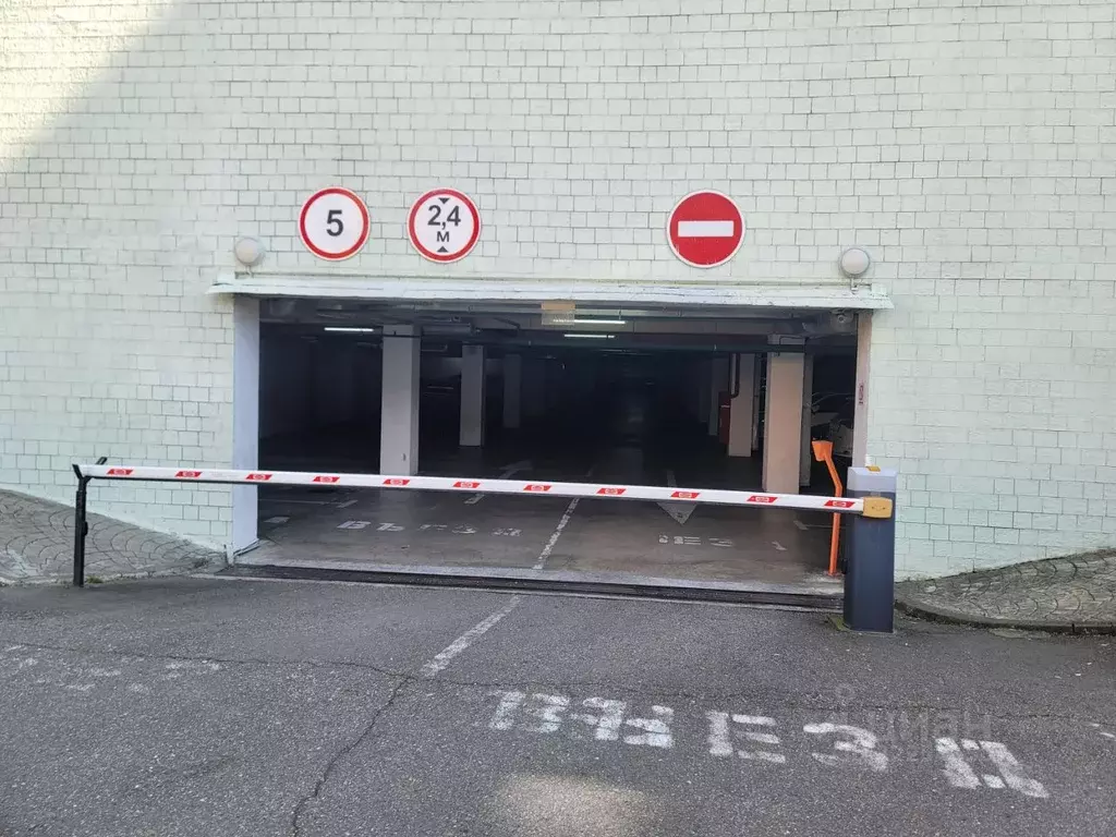 Гараж в Краснодарский край, Сочи Центральный мкр, ул. Горького, 87 (21 ... - Фото 1