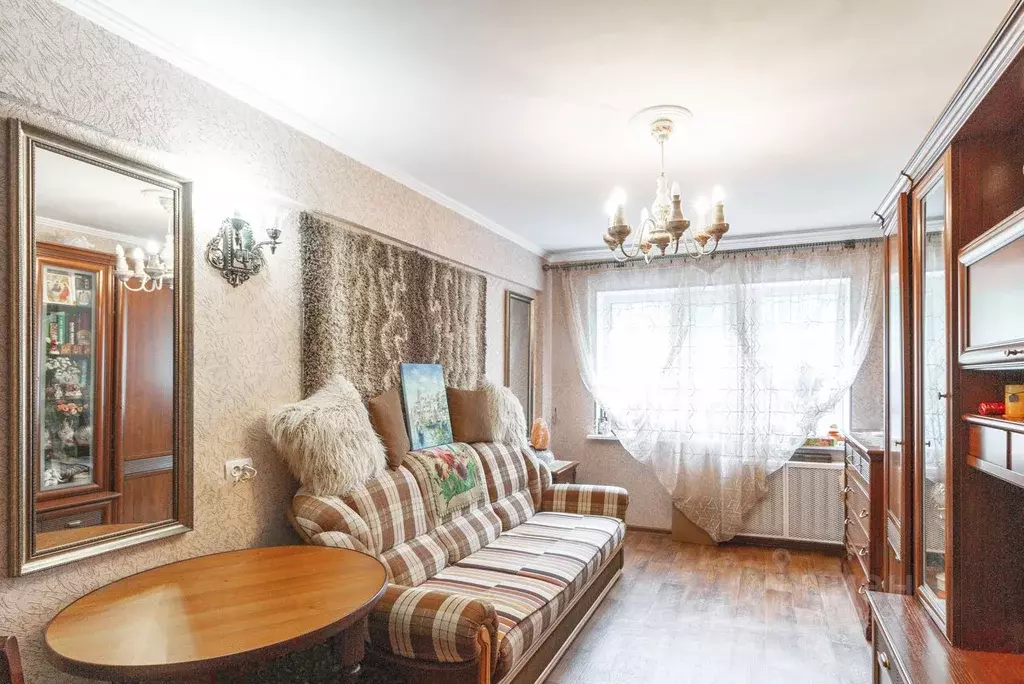 1-к кв. Омская область, Омск ул. Труда, 1 (30.8 м) - Фото 1