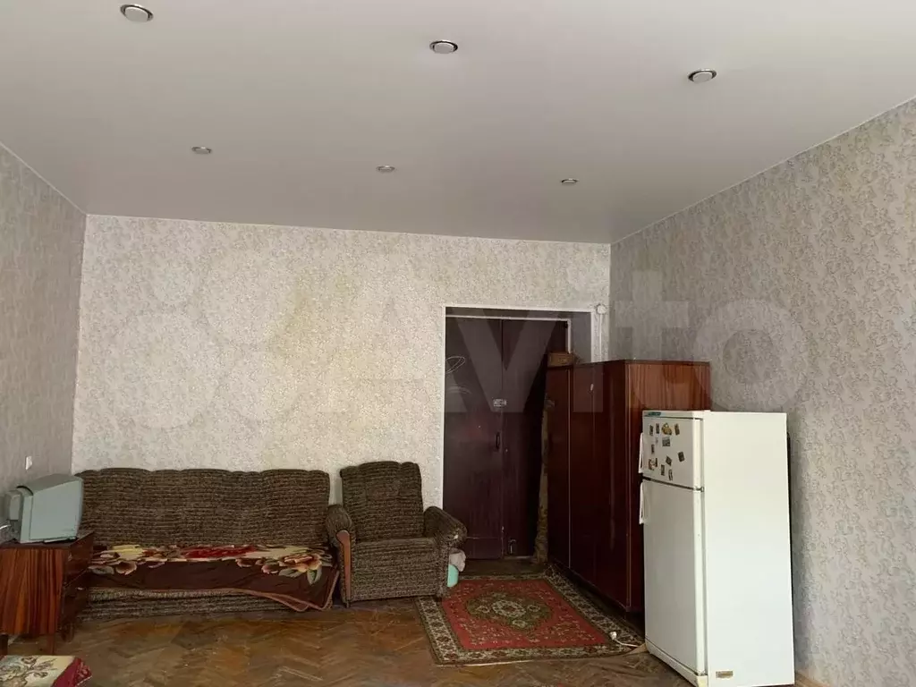 Комната 25,4 м в 5-к., 2/5 эт. - Фото 1