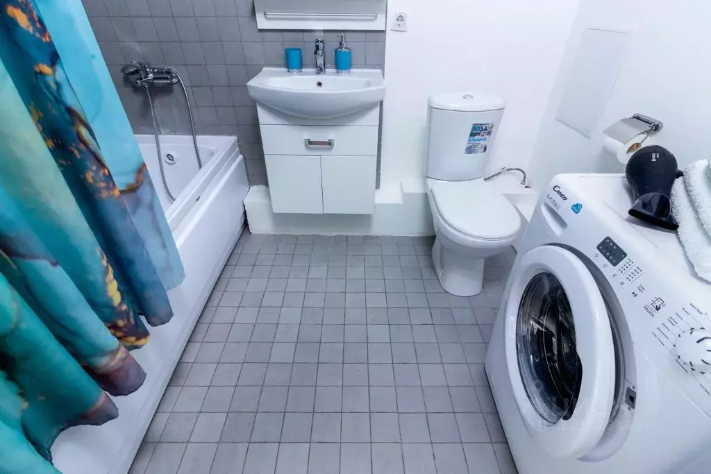 1-к кв. Тюменская область, Тюмень ул. 50 лет Октября, 57В (42.0 м) - Фото 2