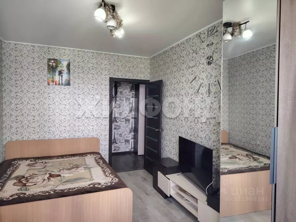 1-к кв. Новосибирская область, Новосибирск ул. Коминтерна, 128/1 (32.7 ... - Фото 0