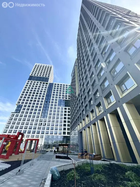 3-комнатная квартира: Уфа, улица Минигали Губайдуллина, 2к1 (56.21 м) - Фото 0