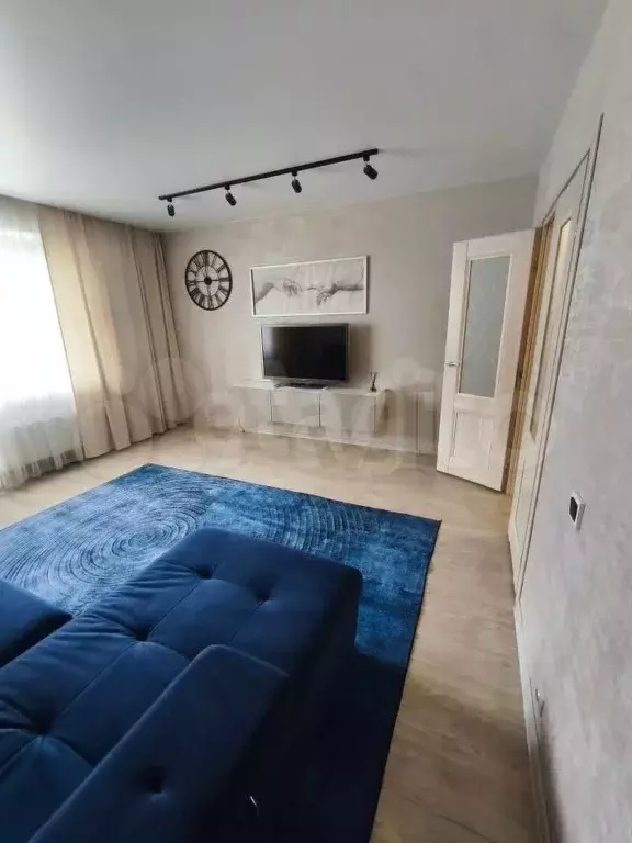1-к. квартира, 40 м, 2/10 эт. - Фото 1