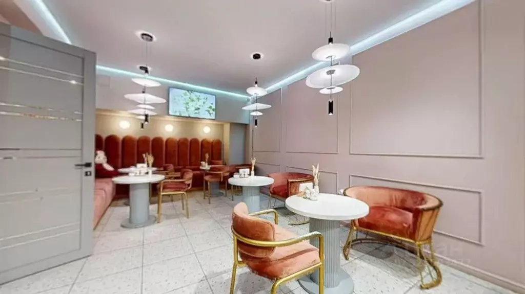 Помещение свободного назначения в Москва пос. Воскресенское, 15 (212 ... - Фото 1