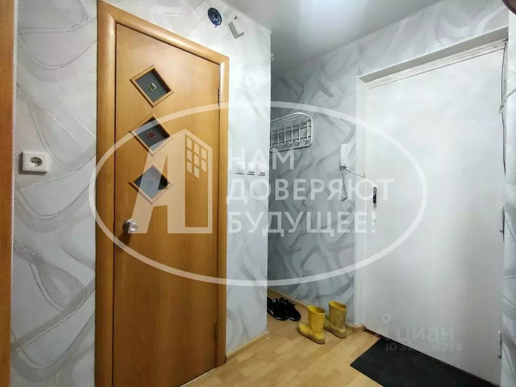 1-к кв. Пермский край, Кунгур ул. Красногвардейцев, 53 (40.4 м) - Фото 1