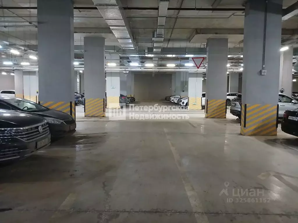 Гараж в Санкт-Петербург Дальневосточный просп., 35к1 (13 м) - Фото 1