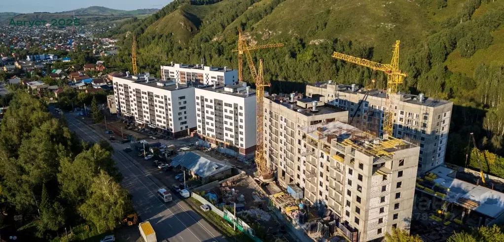 2-к кв. Алтай, Майминский район, с. Майма Алтайская ул., 2к5 (54.5 м) - Фото 1