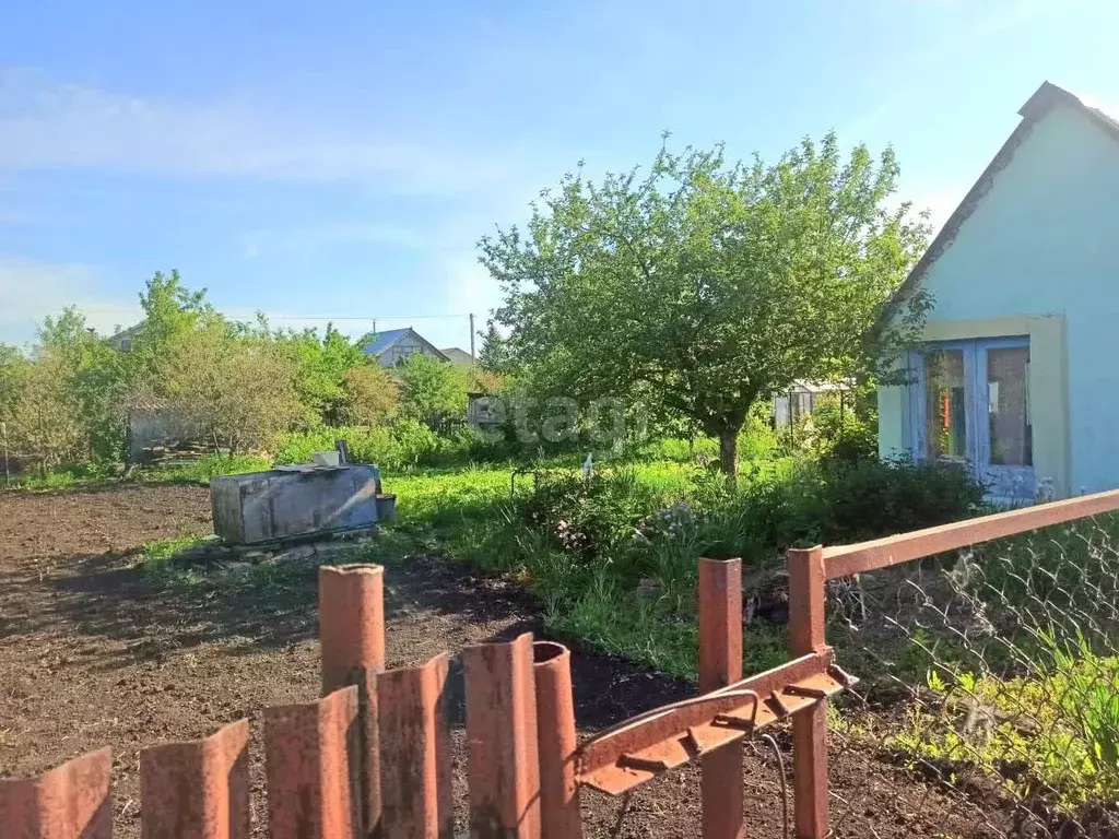 Дом в Башкортостан, Стерлитамакский район, Октябрьский сельсовет, ... - Фото 1