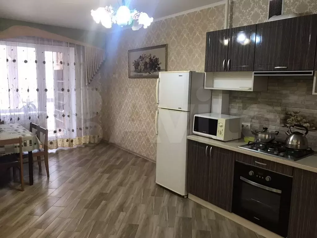 1-к. квартира, 53,5 м, 1/9 эт. - Фото 0