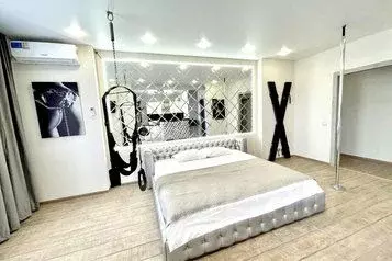 1-к кв. Удмуртия, Ижевск ул. Холмогорова, 15А (47.0 м) - Фото 1