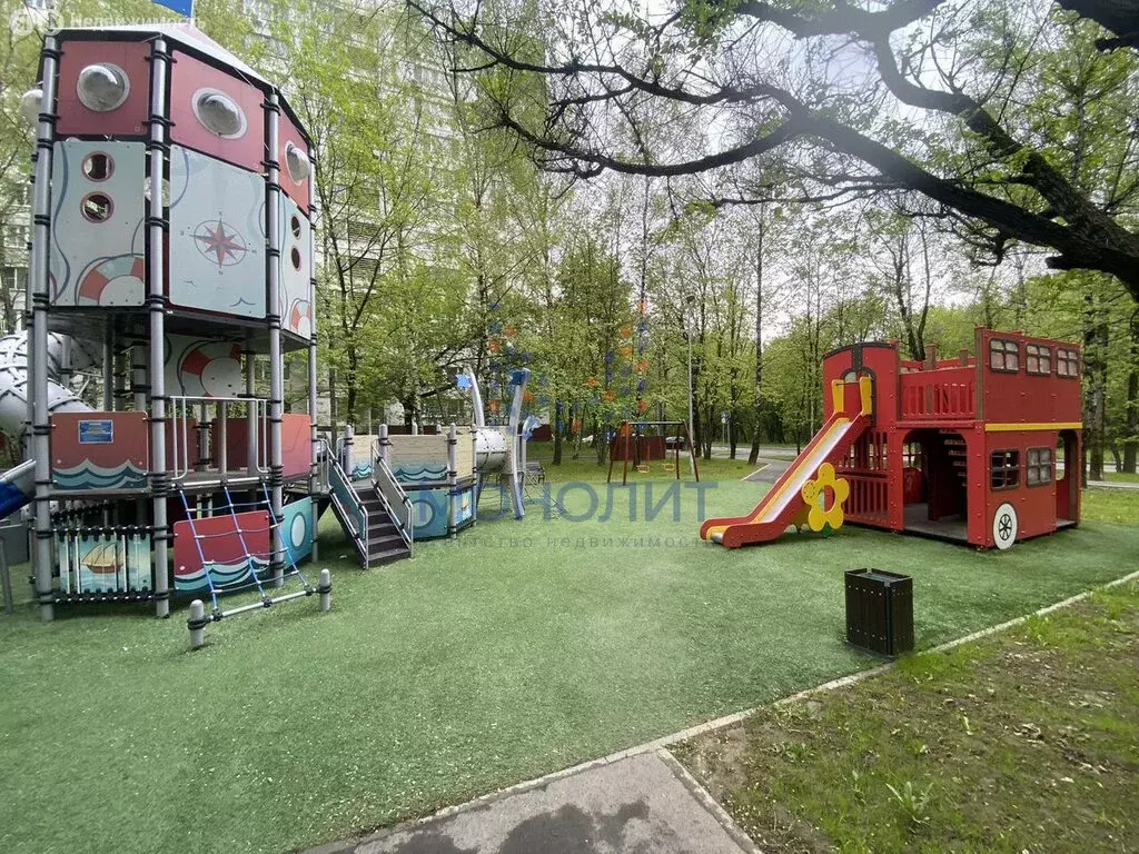3-комнатная квартира: Москва, улица Генерала Тюленева, 13 (66.1 м) - Фото 0