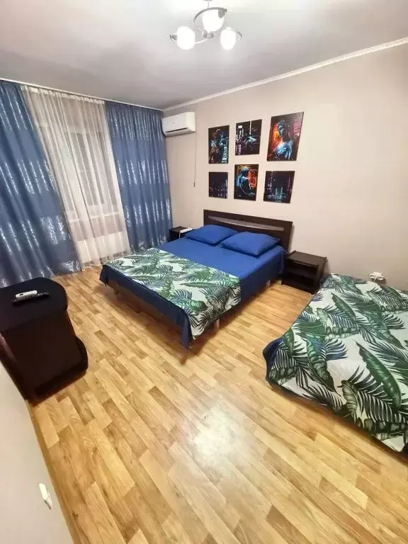 2-к кв. Волгоградская область, Волгоград ул. Маршала Еременко, 42 ... - Фото 1