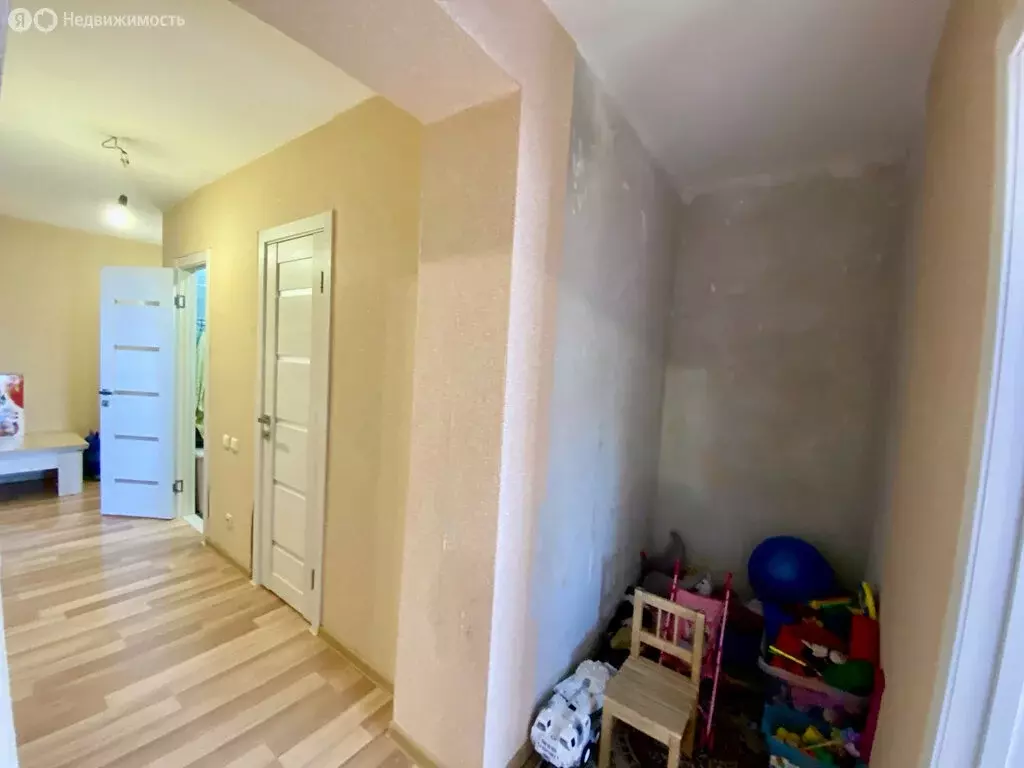 3-комнатная квартира: Волгоград, Шауляйская улица, 2А (91.3 м) - Фото 1