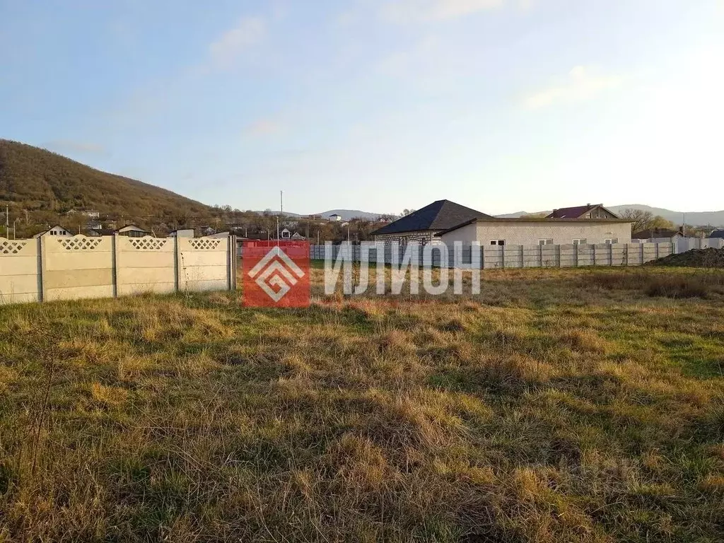 Участок в Севастополь с. Орлиное, ул. Интернациональная, 66 (9.5 сот.) - Фото 0