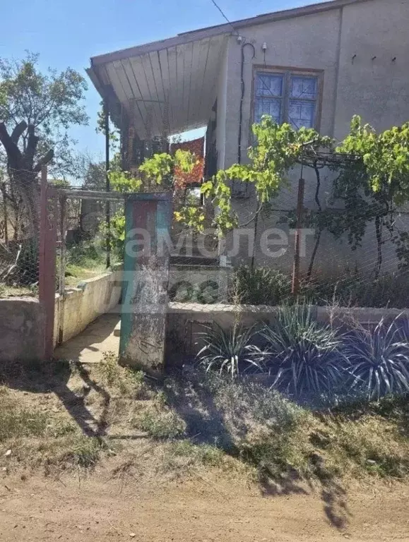 Дом в Крым, Сакский район, Суворовское с/пос, с. Великое  (50 м) - Фото 2