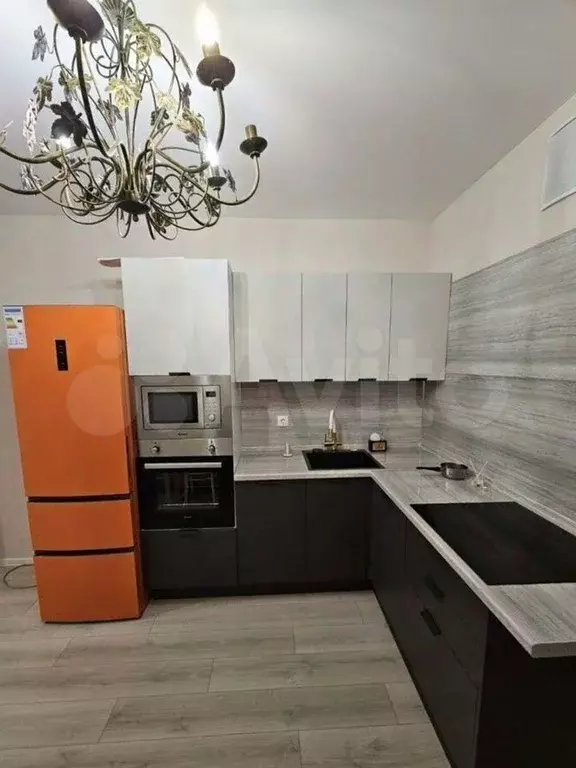 1-к. квартира, 40 м, 1/18 эт. - Фото 0
