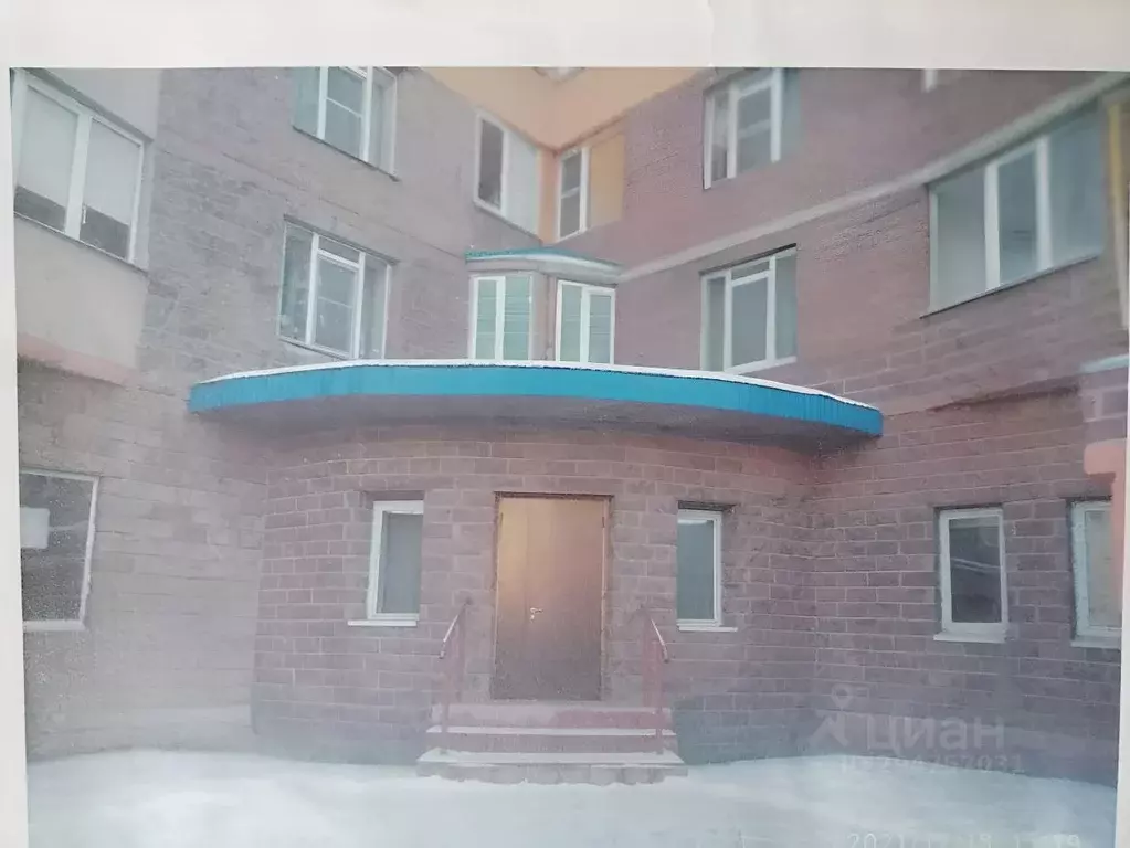 Помещение свободного назначения в Омская область, Омск просп. ... - Фото 1