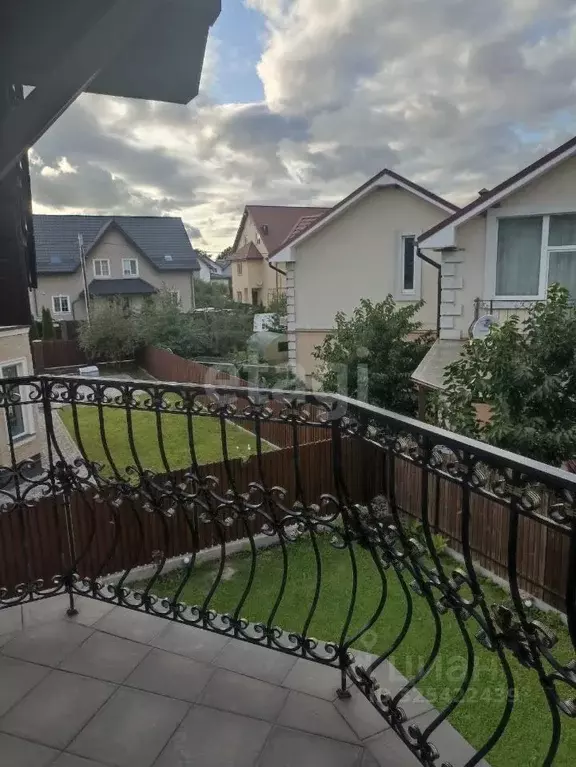 Дом в Калининградская область, Гурьевский муниципальный округ, пос. ... - Фото 2