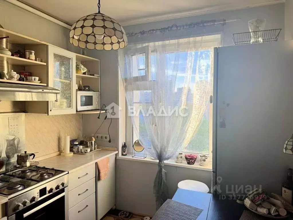 3-к кв. Москва ул. Героев Панфиловцев, 14К1 (58.3 м) - Фото 0