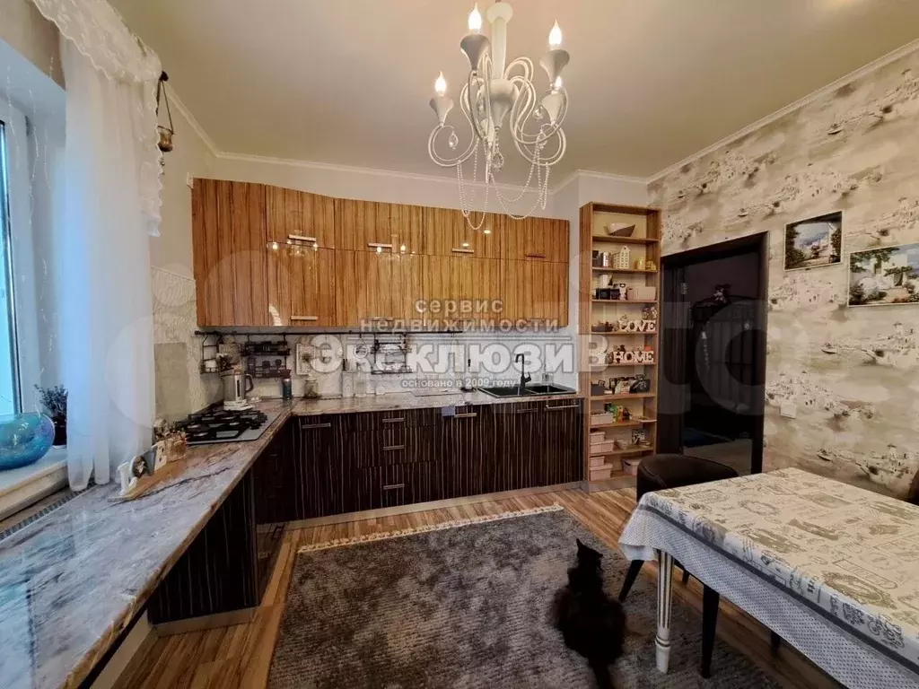 Дом 270 м на участке 10 сот. - Фото 1