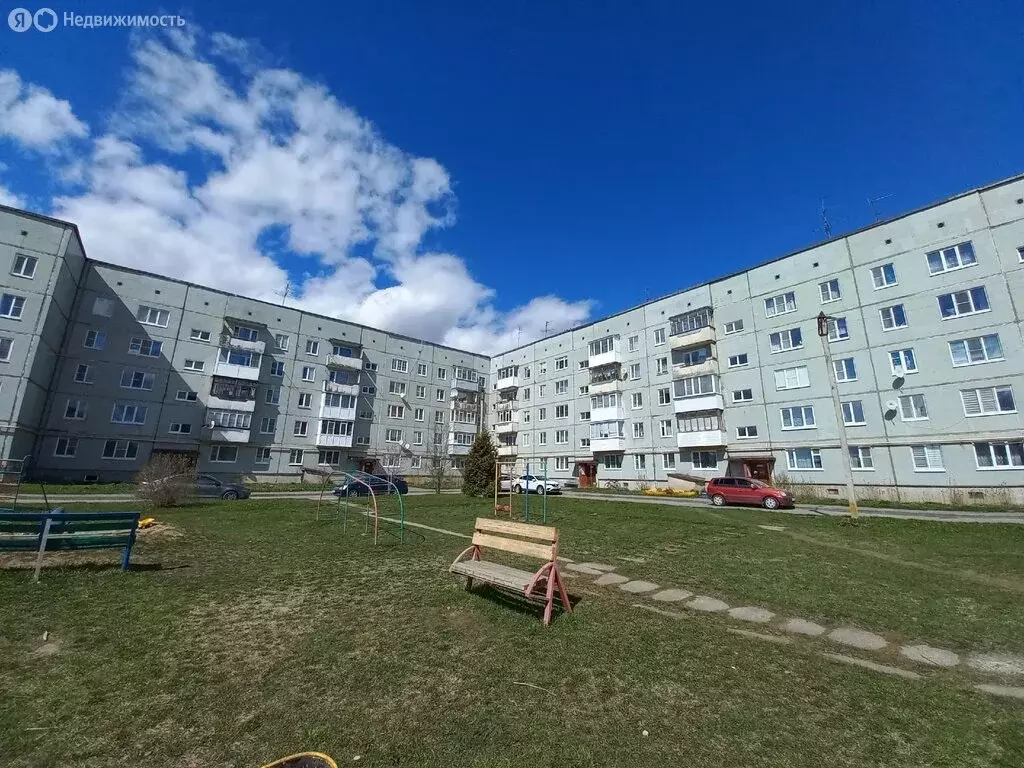 3-комнатная квартира: село Молочное, Парковая улица, 14 (67 м) - Фото 1