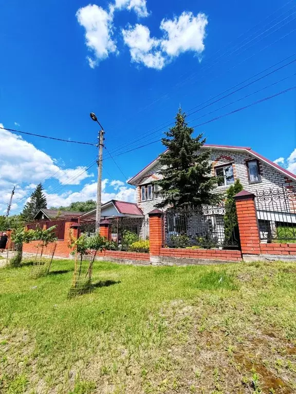 Дом в Брянская область, Навля рп ул. Марии Дунаевой (180 м) - Фото 1