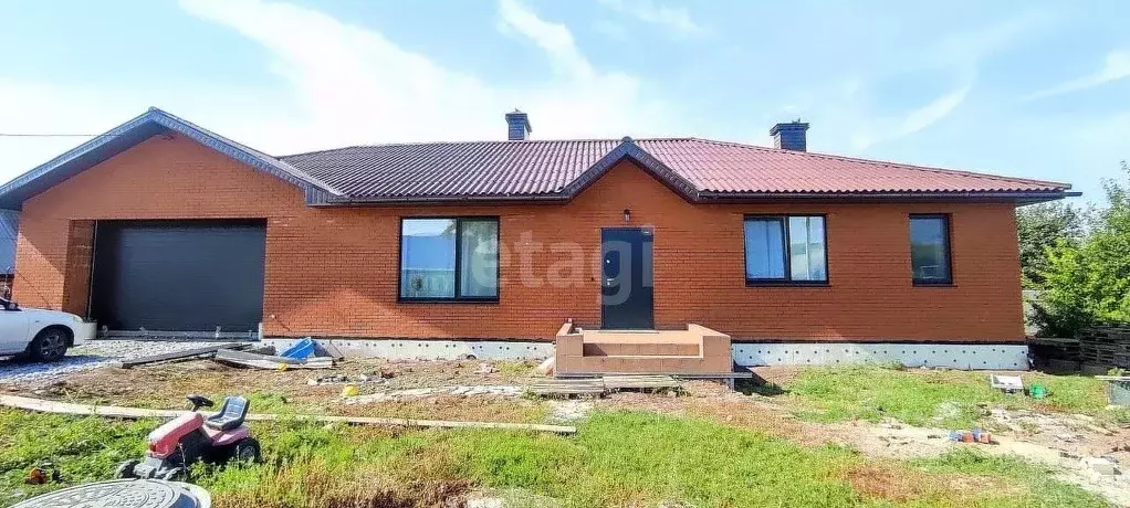 Дом в Башкортостан, Ишимбайский район, с. Ишеево Революционная ул. ... - Фото 1