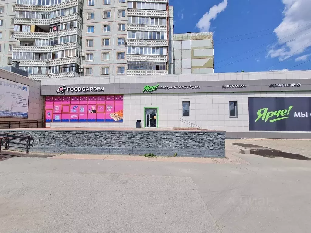 Торговая площадь в Омская область, Омск ул. 10 лет Октября, 113 (113 ... - Фото 0