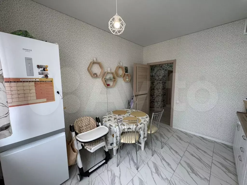 2-к. квартира, 60 м, 8/12 эт. - Фото 1