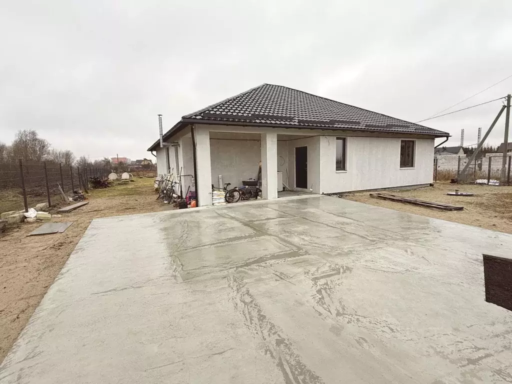 Дом в Калининградская область, Гурьевский муниципальный округ, пос. ... - Фото 1