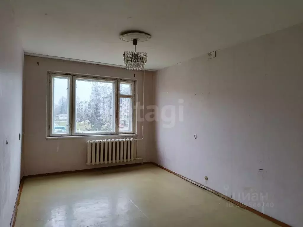 2-к кв. Псковская область, Остров ул. Карла Маркса, 28 (52.3 м) - Фото 0