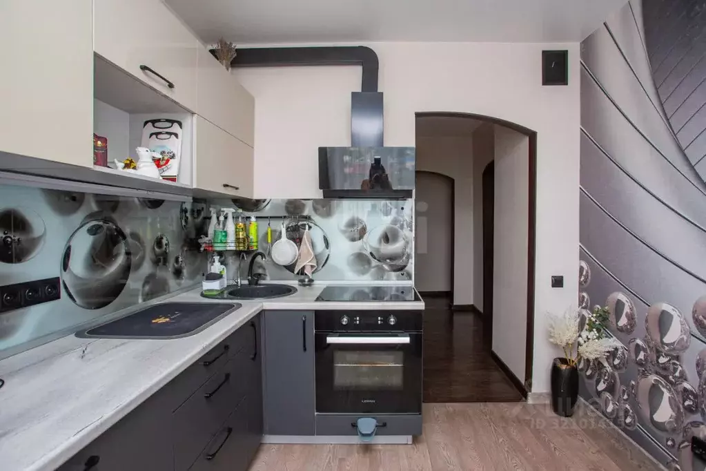 4-к кв. Кемеровская область, Кемерово ул. Свободы, 13 (85.0 м) - Фото 1