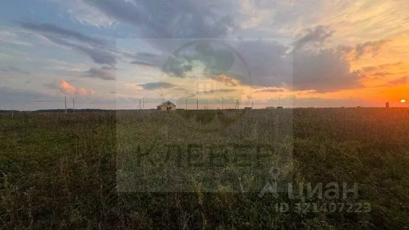 Участок в Башкортостан, Кушнаренковский сельсовет, с. Кушнаренково ул. ... - Фото 1