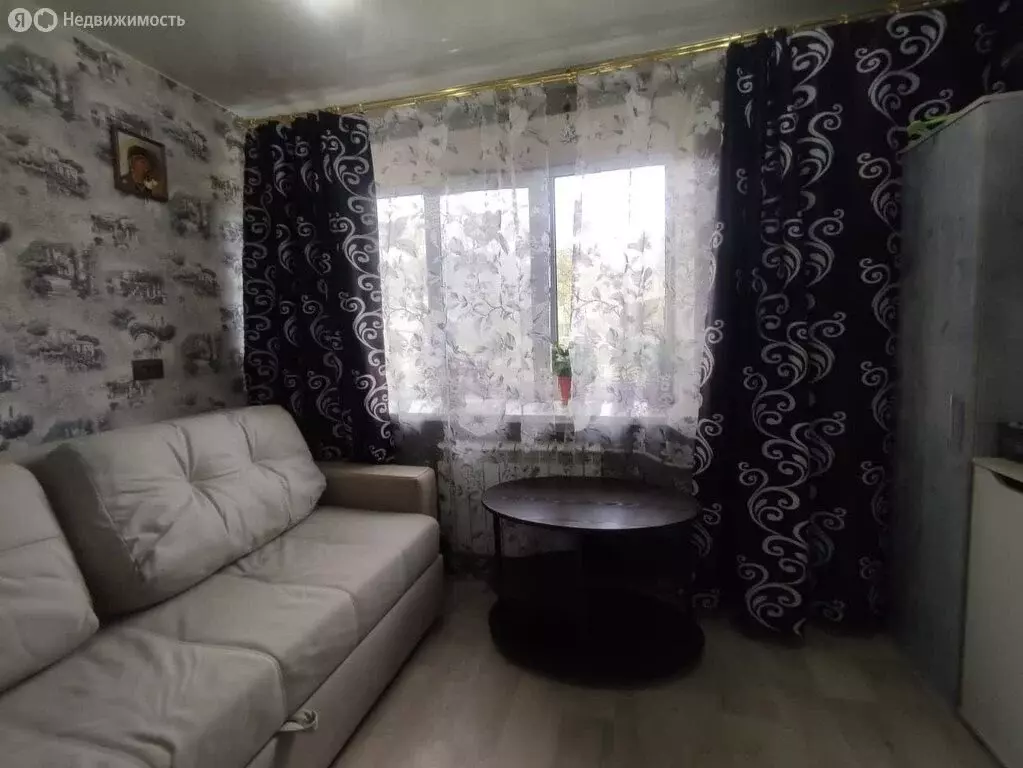 Квартира-студия: Нижний Тагил, улица Чайковского, 131А (18 м) - Фото 1