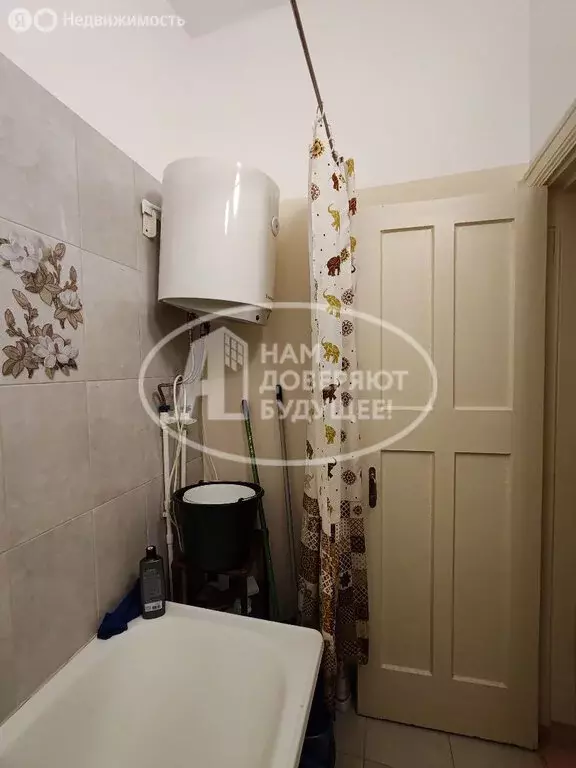 3-комнатная квартира: Губаха, улица Газеты Правда, 47 (59.6 м) - Фото 1