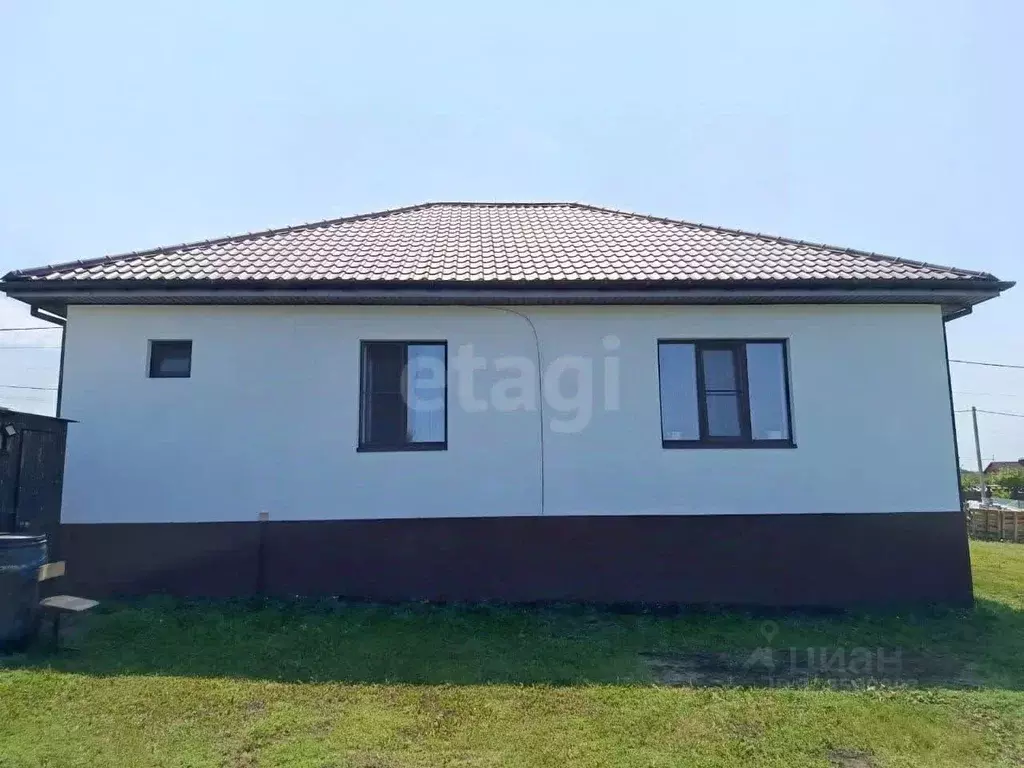 Дом в Белгородская область, Белгородский район, с. Стрелецкое ул. ... - Фото 1